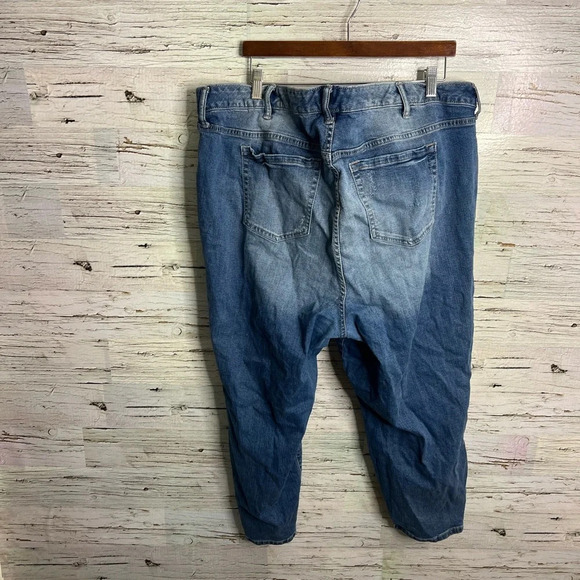 TORRID Girlfriend Distressed hem Cropped denim jeans Size 26R - Picture 8 of 8